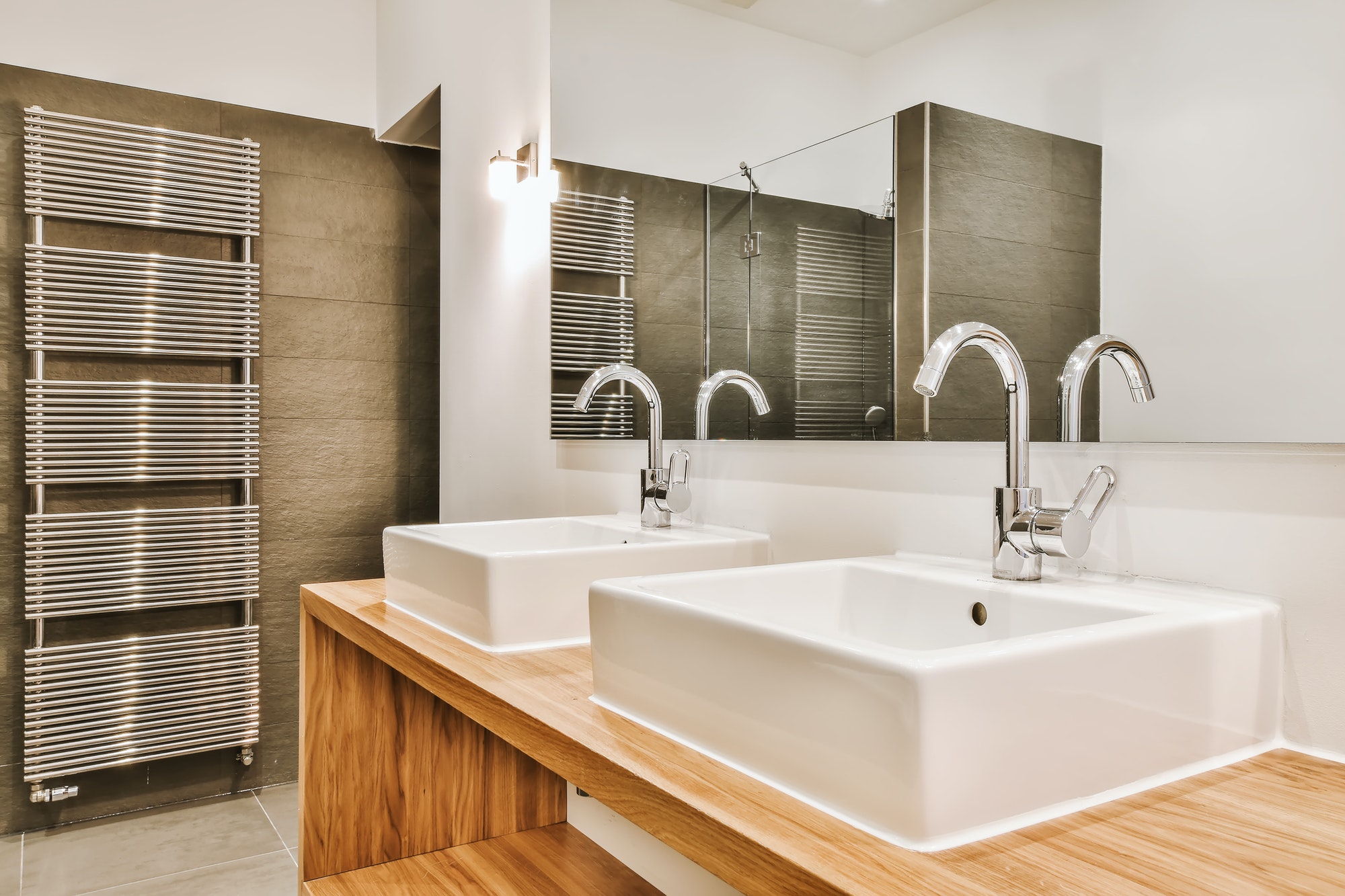 luxury-bathroom-design.jpg